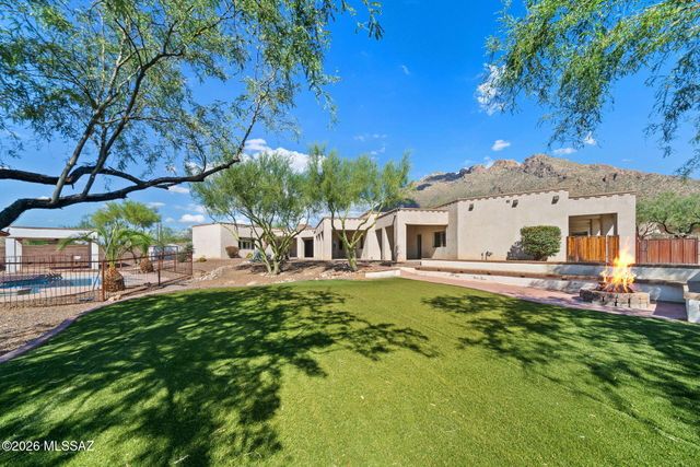 8755 N Sunny Slope Drive, Oro Valley, AZ 85704