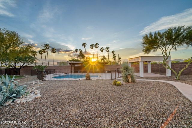 8755 N Sunny Slope Drive, Oro Valley, AZ 85704