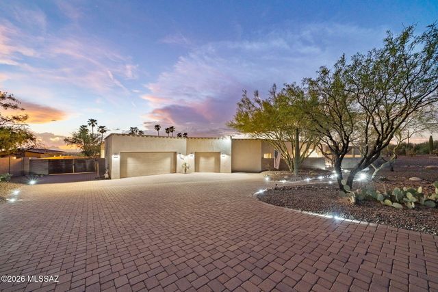 8755 N Sunny Slope Drive, Oro Valley, AZ 85704