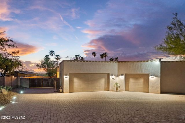 8755 N Sunny Slope Drive, Oro Valley, AZ 85704