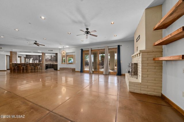 8755 N Sunny Slope Drive, Oro Valley, AZ 85704