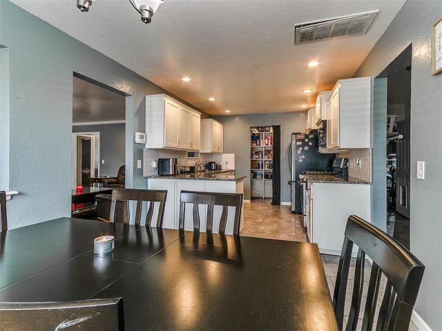 6605 Stonycreek Drive, Oklahoma City, OK 73132