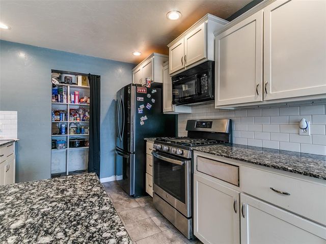 6605 Stonycreek Drive, Oklahoma City, OK 73132