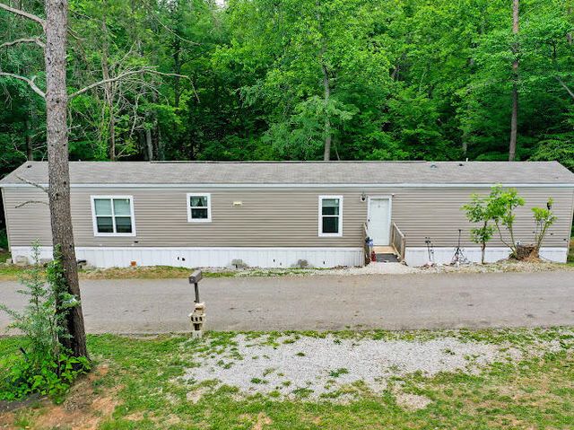 536 Stone Gate Drive, Burnside, KY 42519