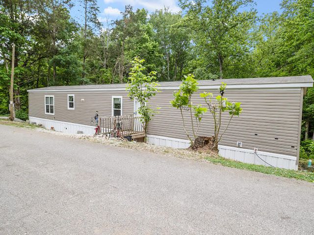 536 Stone Gate Drive, Burnside, KY 42519