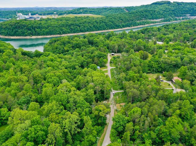 536 Stone Gate Drive, Burnside, KY 42519