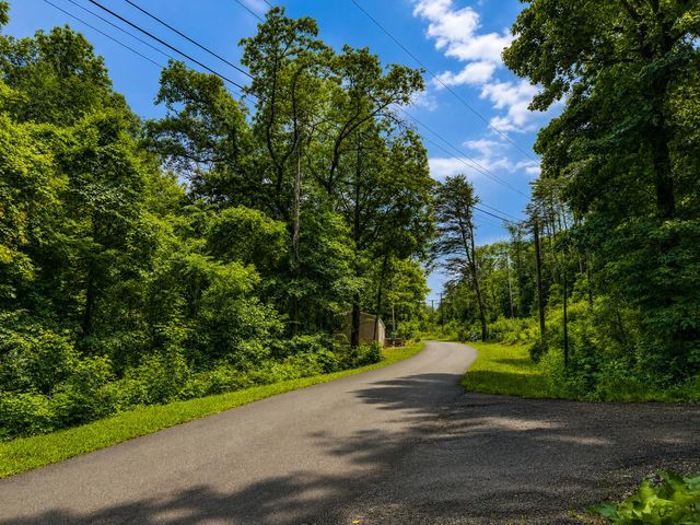 536 Stone Gate Drive, Burnside, KY 42519