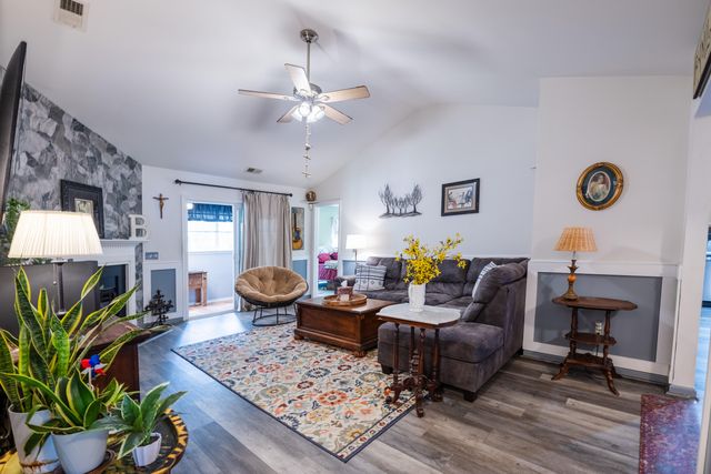 270 Avonshire Drive, Summerville, SC 29483