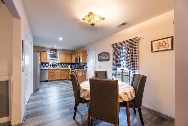 270 Avonshire Drive, Summerville, SC 29483