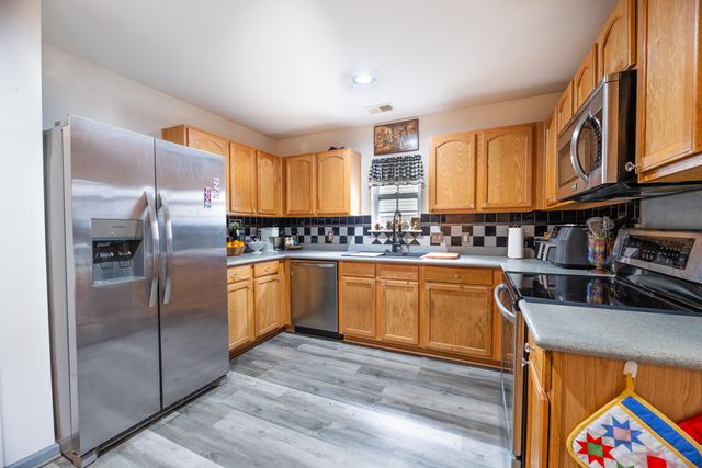 270 Avonshire Drive, Summerville, SC 29483