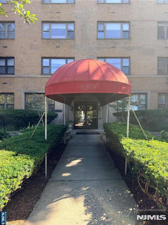 8800 Boulevard 6K, North Bergen, NJ 07047