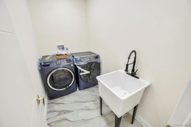 49 Anvil Lane, Levittown, NY 11756