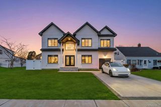 49 Anvil Lane, Levittown, NY 11756