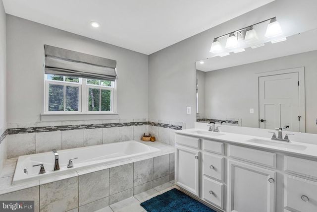 238 NORMA DEAN DR, Warrenton, VA 20186