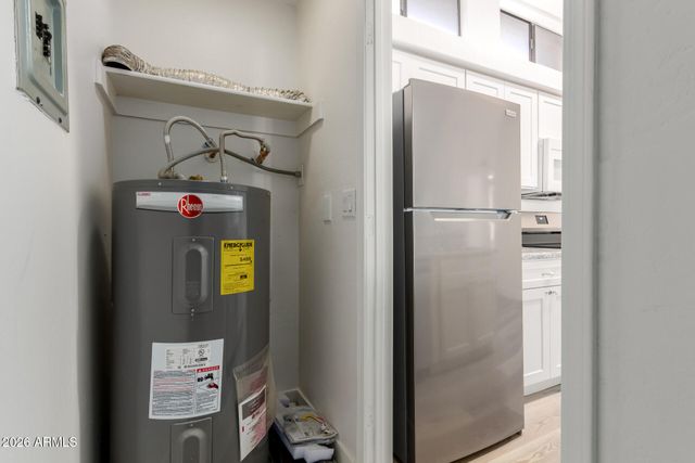 1432 W EMERALD Avenue 681, Mesa, AZ 85202