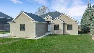 6519 Jamie Lane, Grand Blanc, MI 48439