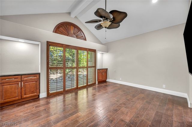 6976 Emerald Springs Lane, Las Vegas, NV 89113