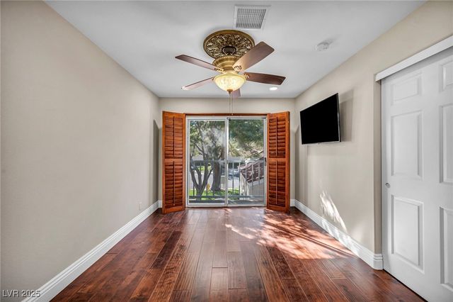 6976 Emerald Springs Lane, Las Vegas, NV 89113