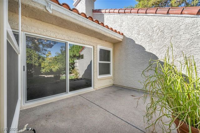 6976 Emerald Springs Lane, Las Vegas, NV 89113