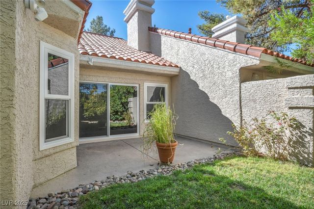 6976 Emerald Springs Lane, Las Vegas, NV 89113