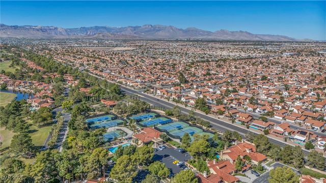 6976 Emerald Springs Lane, Las Vegas, NV 89113