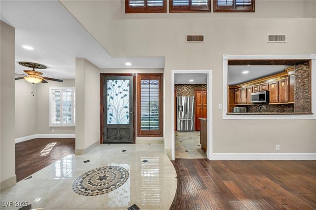 6976 Emerald Springs Lane, Las Vegas, NV 89113