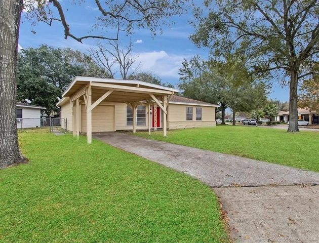 1000 S Shepherd Drive, Baytown, TX 77520