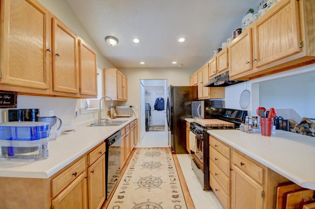 1 Joshua Court, Edgewood, NM 87015