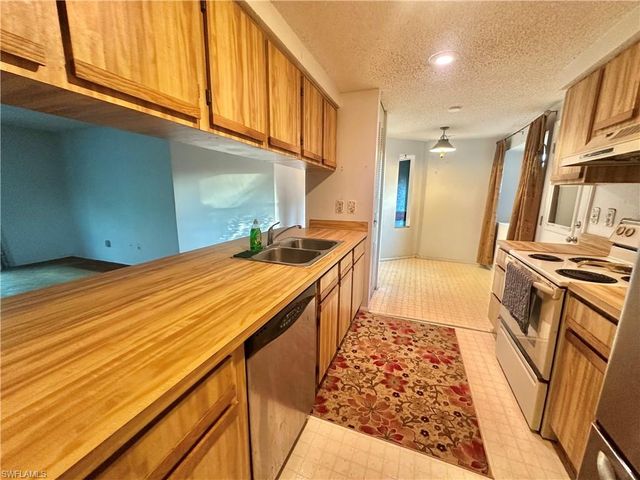 18505 Sandy Cove DR, Fort Myers, FL 33967