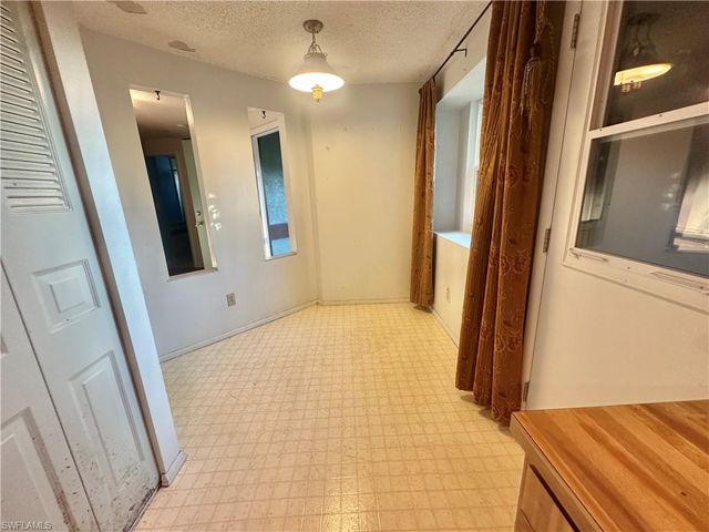 18505 Sandy Cove DR, Fort Myers, FL 33967