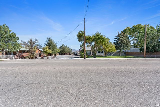 241 S QUIRK ST, Grantsville, UT 84029