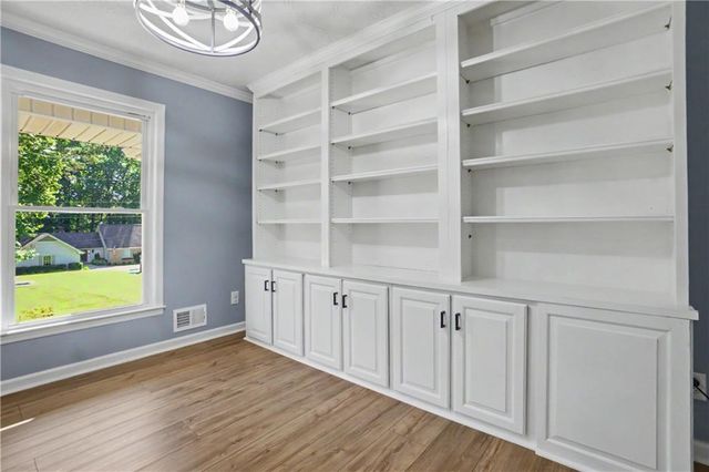 4422 White Oak Drive, Sugar Hill, GA 30518