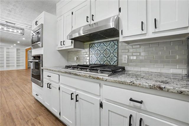 4422 White Oak Drive, Sugar Hill, GA 30518