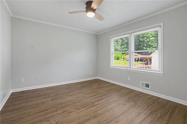 4422 White Oak Drive, Sugar Hill, GA 30518