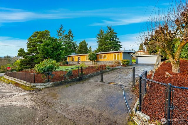 12832 84th Avenue S, Renton, WA 98057