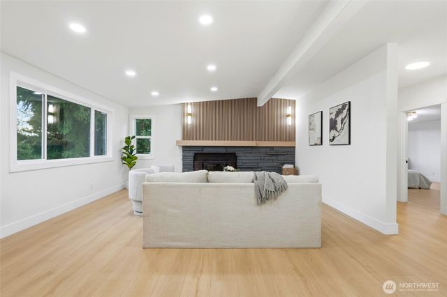 12832 84th Avenue S, Renton, WA 98057