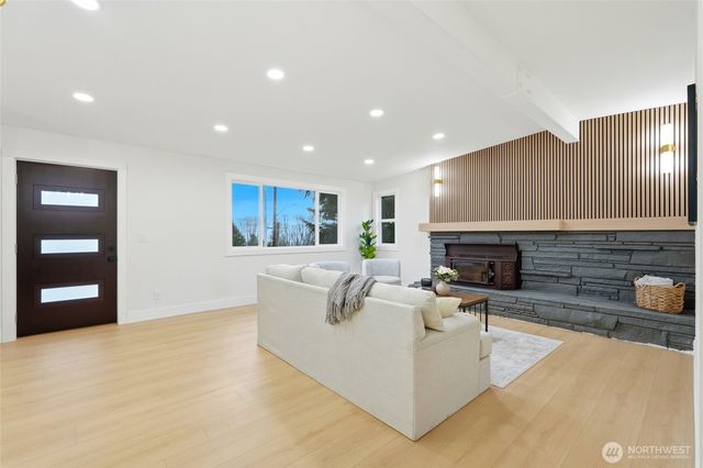 12832 84th Avenue S, Renton, WA 98057