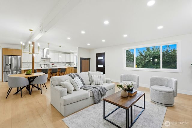 12832 84th Avenue S, Renton, WA 98057