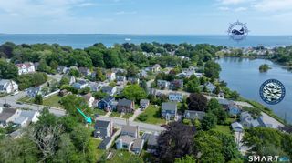 55 Woodlawn Road, New London, CT 06320