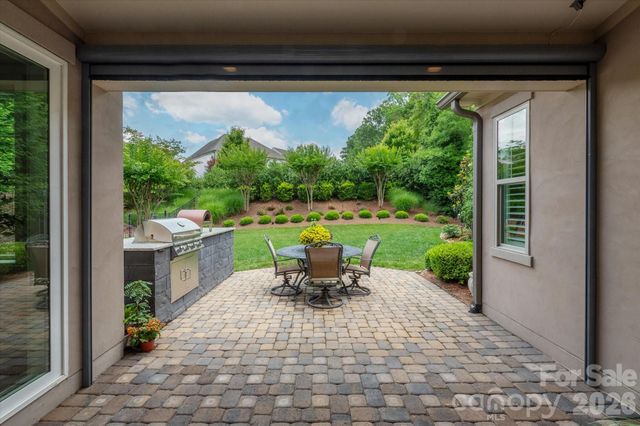 5139 Providence Retreat Lane, Charlotte, NC 28270