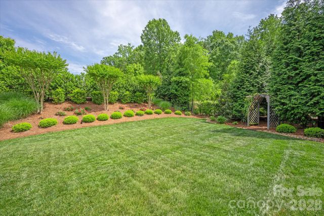 5139 Providence Retreat Lane, Charlotte, NC 28270