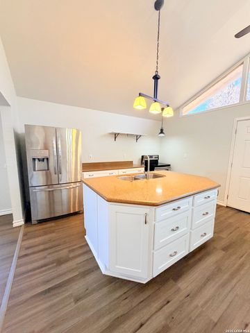 255 Cumberland, San Antonio, TX 78204