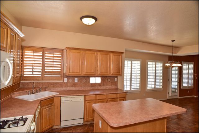 2041 SHADOW RIDGE Drive, El Paso, TX 79938