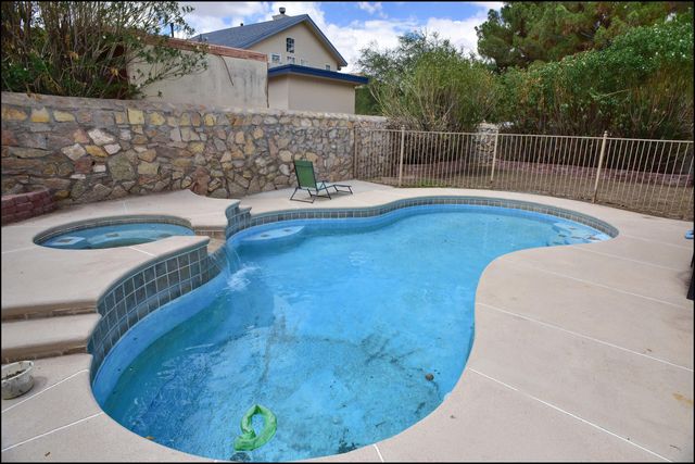 2041 SHADOW RIDGE Drive, El Paso, TX 79938