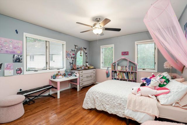 22 EXETER CT, Princeton, NJ 08540