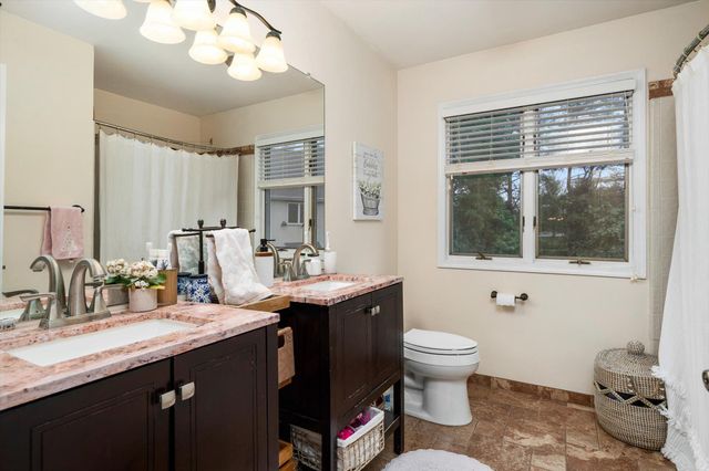 22 EXETER CT, Princeton, NJ 08540