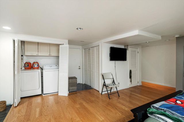 22 EXETER CT, Princeton, NJ 08540