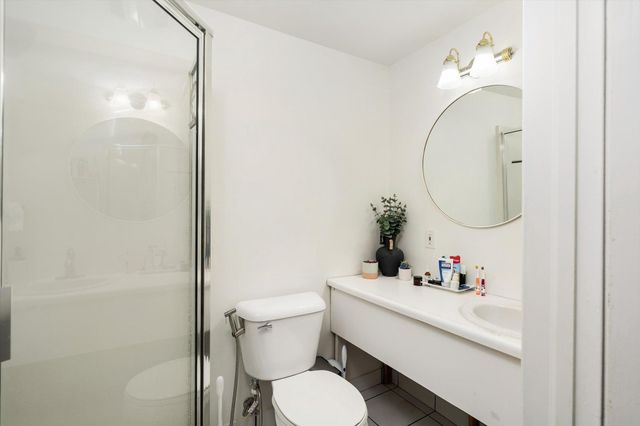 22 EXETER CT, Princeton, NJ 08540