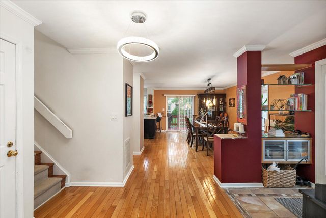 22 EXETER CT, Princeton, NJ 08540