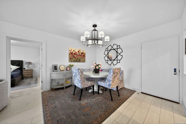 7701 Wurzbach Rd Apt 2006, San Antonio, TX 78229